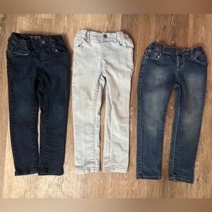 3 Pairs Girls 5T The Children’s Place Skinny Jeans – Blue & Light Wash